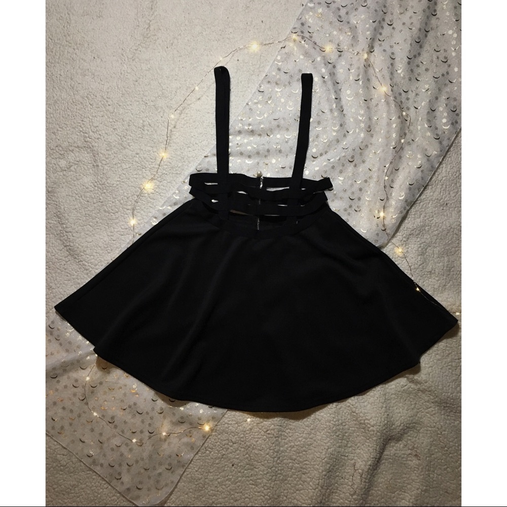 Skirt with suspenders